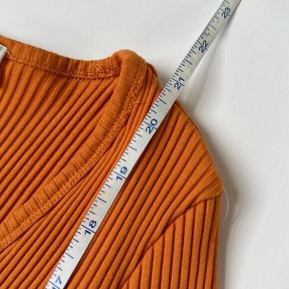 Wilfred Free Aritzia Ribbed Burnt Orange V-Neck Bodycon Top Women's Size XS - Picture 6 of 8
